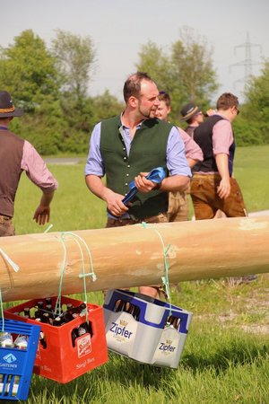 Maibaum aufstellen 2024